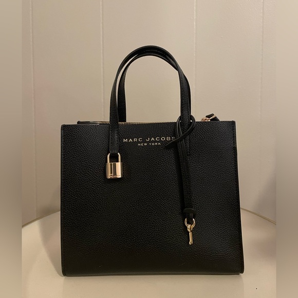 Marc Jacobs Handbags - NWOT Marc Jacobs Mini Grind Brand New